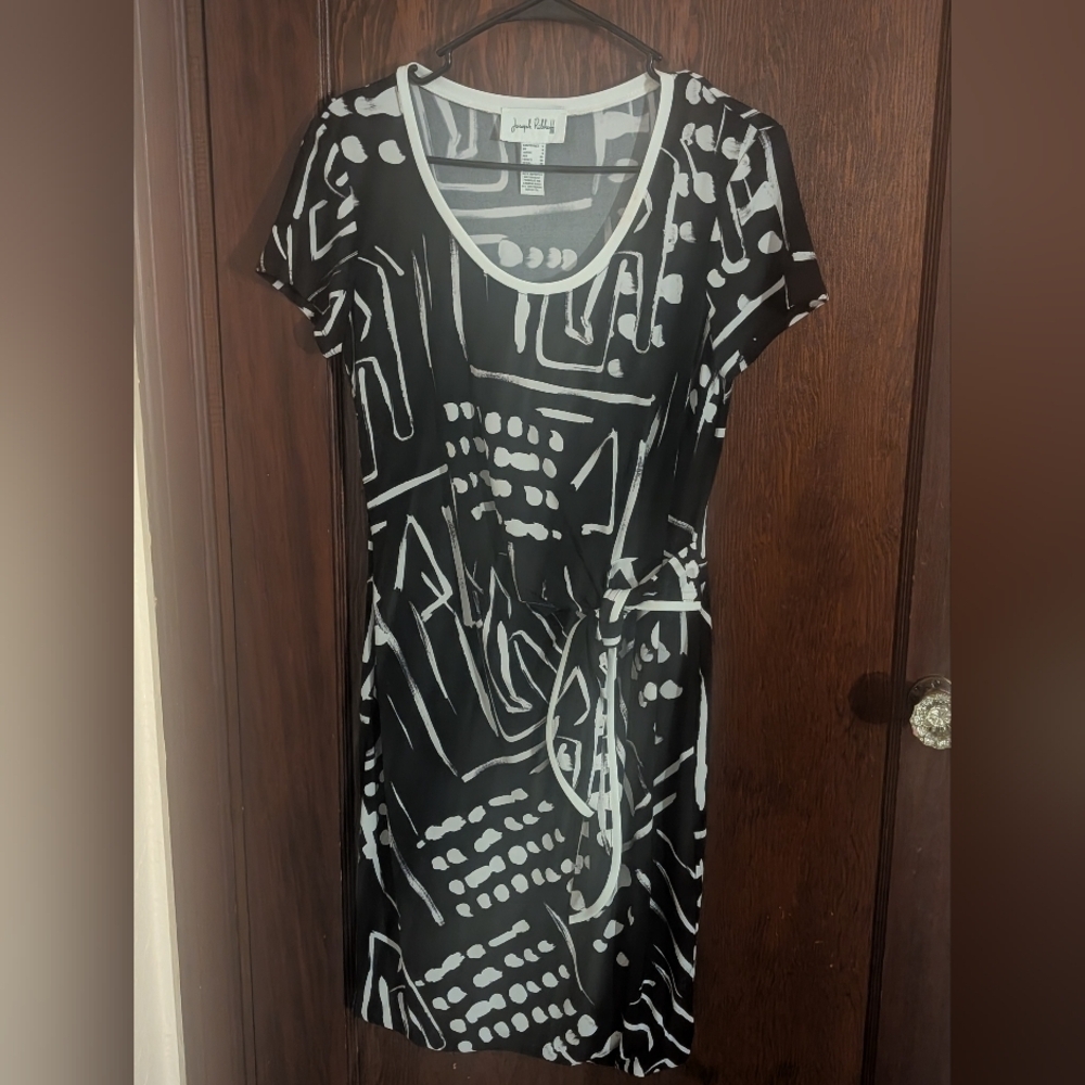 Joseph Ribkoff Black/ Vanilla Dress Style 221227 Size 6 - Picture 2 of 11